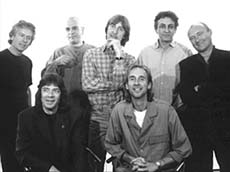 Peter Gabriel mezi muzikanty, kte proli skupinou Genesis za vce ne ticet let jej existence