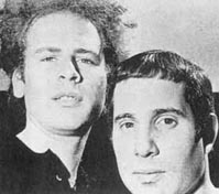 Paul Simon (vpravo) a Art Garfunkel