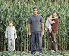 Farm Graham Hess (Mel Gibson) a jeho dti