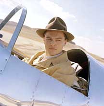 Leonardo DiCaprio jako okouzlujc vstednk Howard Hughes