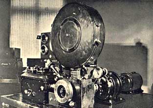 Zvukov aparatura pouvan A-B filmem v roce 1930