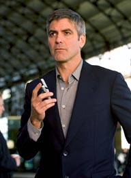 Danny Ocean (George Clooney) je velmi inteligentn lupi...