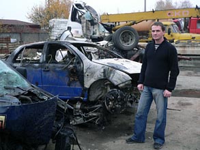 Filip Korostenski vyprostil z trosek automobil u destky mrtvch tl. V jnu minulho roku naopak dva lidsk ivoty zachrnil