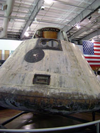 Velitelsk modul kosmick lodi Apollo 7 je ji muzejnm exemplem