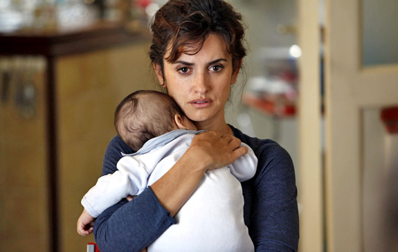 Film Pbh mho syna nahl dn zven, oima pvabn Italky Gemmy (Penlope Cruz)