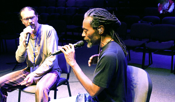 V roce 2008 si Dan Brta poprv zazpval i s muzikantskm a hlasovm mgem Bobby McFerrinem